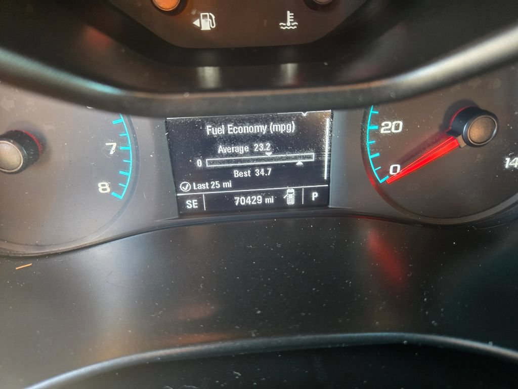 Used 2022 Chevrolet Colorado LT w/ Fleet Safety Package RWD image 11