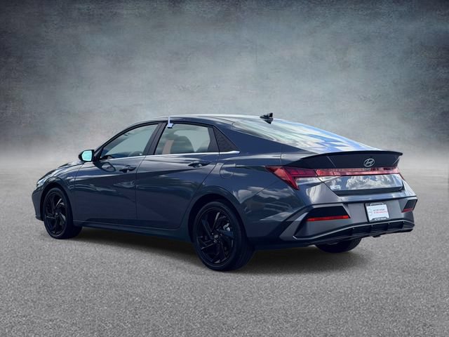 Used 2026 Hyundai Elantra SEL Sport Premium w/ Cargo Package FWD image 4