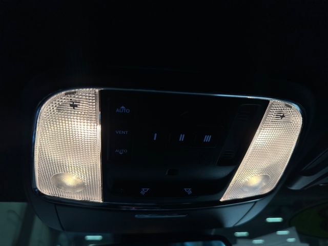 Used 2023 Dodge Charger Scat Pack w/ Daytona Edition Group image 17