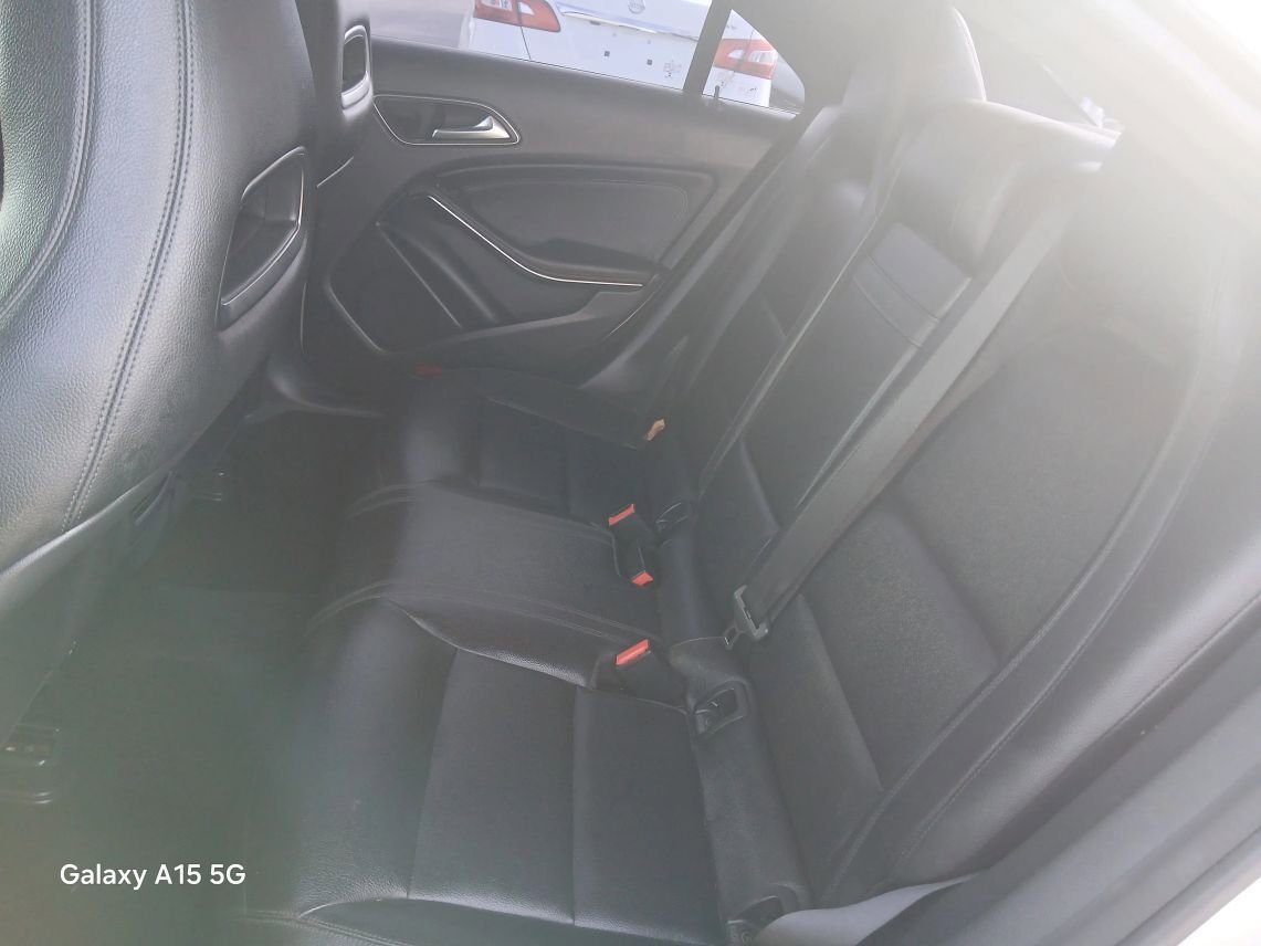 Used 2015 Mercedes-Benz CLA 250 image 12
