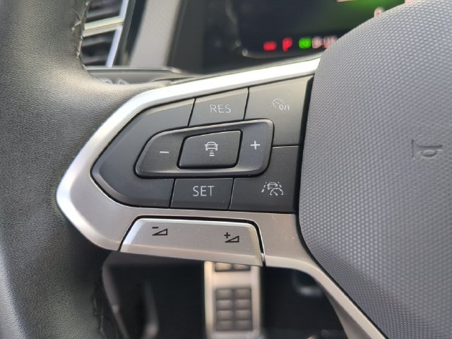 Used 2024 Volkswagen Atlas Peak Edition SEL AWD/4WD image 34