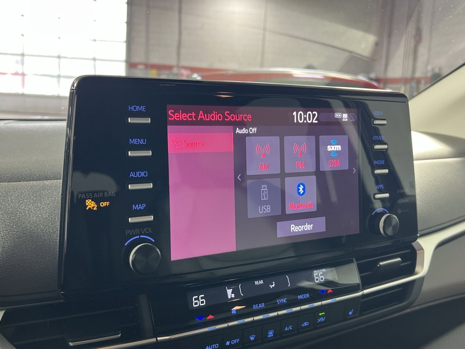 Used 2024 Toyota Sienna XLE image 18