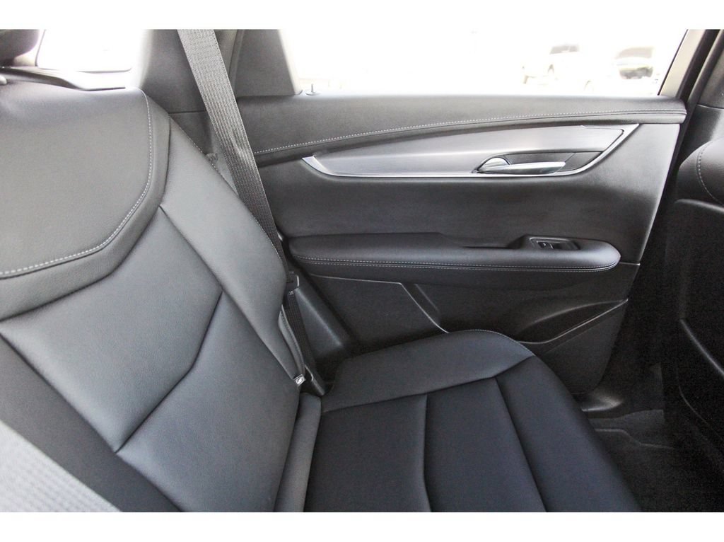 Used 2023 Cadillac XT5 Luxury FWD image 11