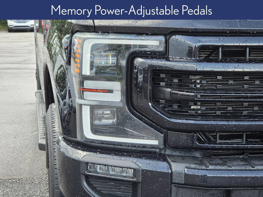Used 2022 Ford F350 Lariat w/ Black Appearance Package AWD/4WD image 14