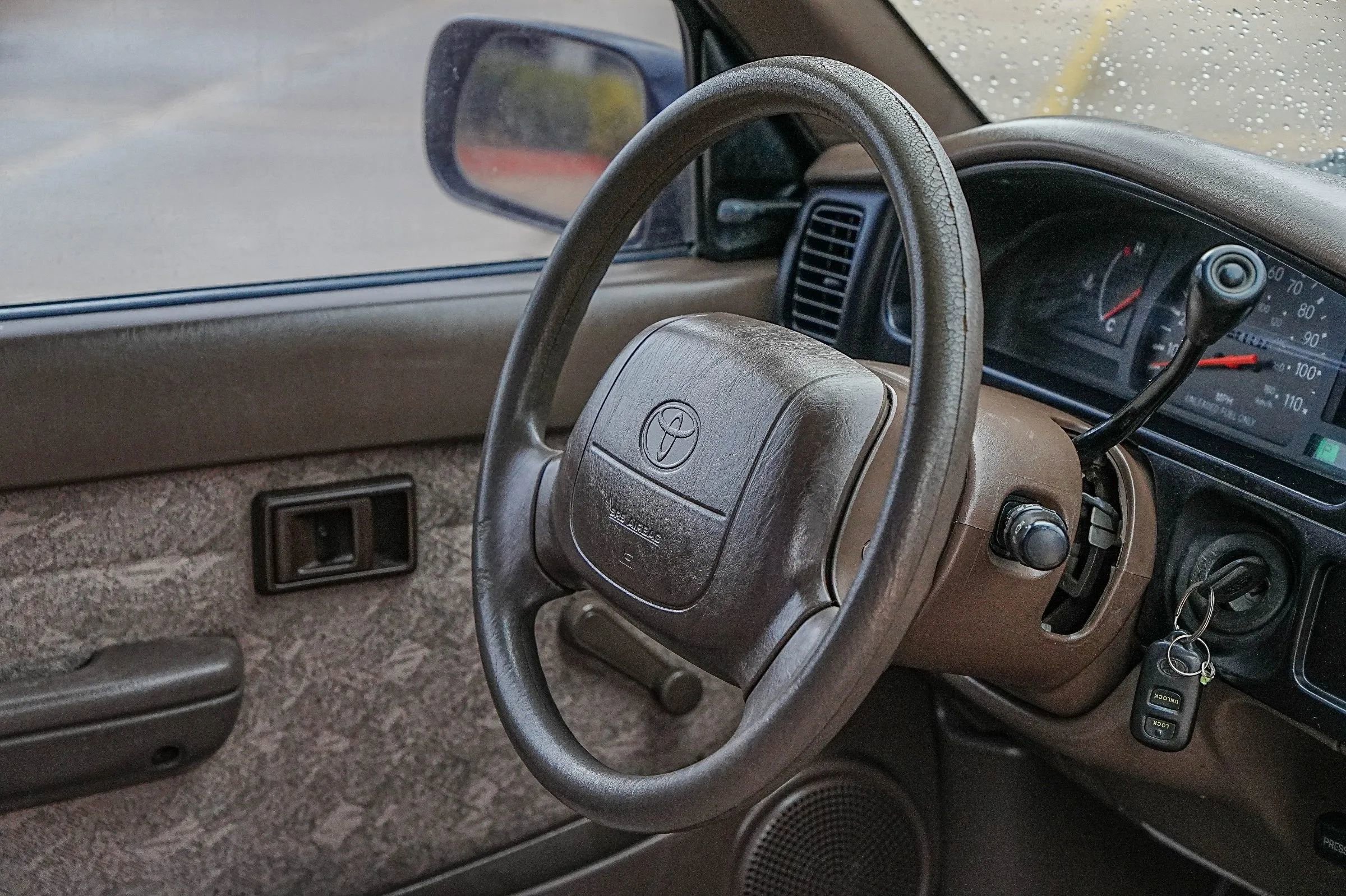 Used 2000 Toyota Tacoma 2WD Regular Cab image 35