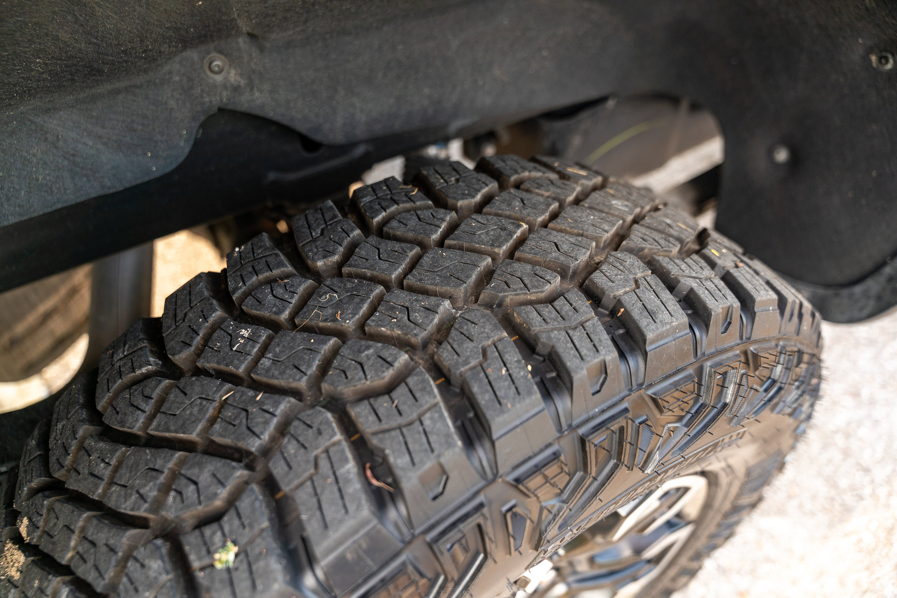 Used 2025 Chevrolet Silverado 1500 ZR2 image 38