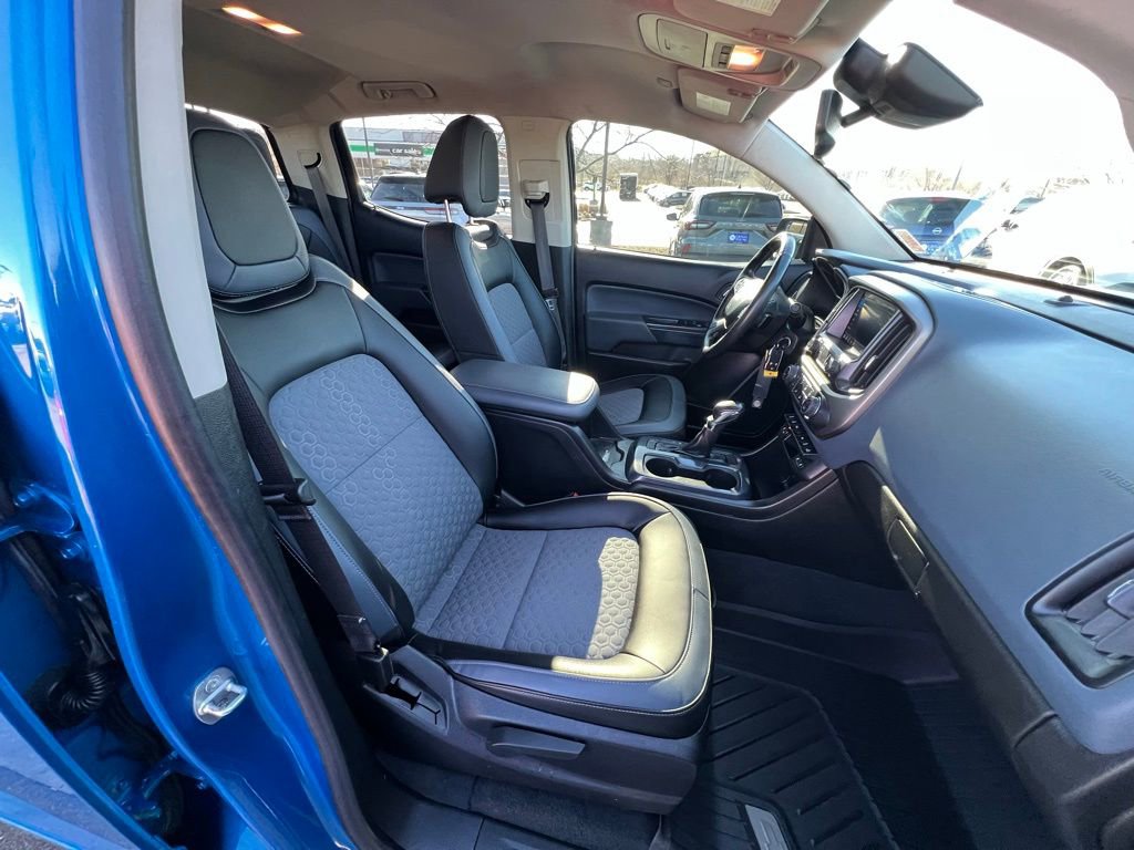 Used 2022 Chevrolet Colorado Z71 w/ Safety Package image 27