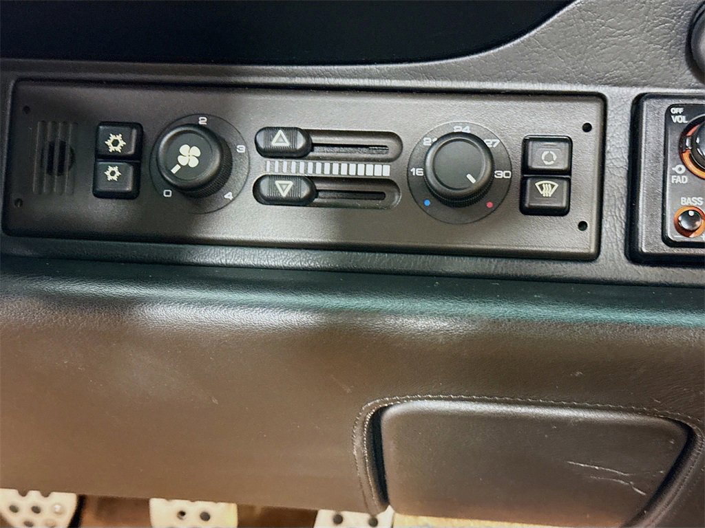 Used 1996 Porsche 911 Turbo image 13