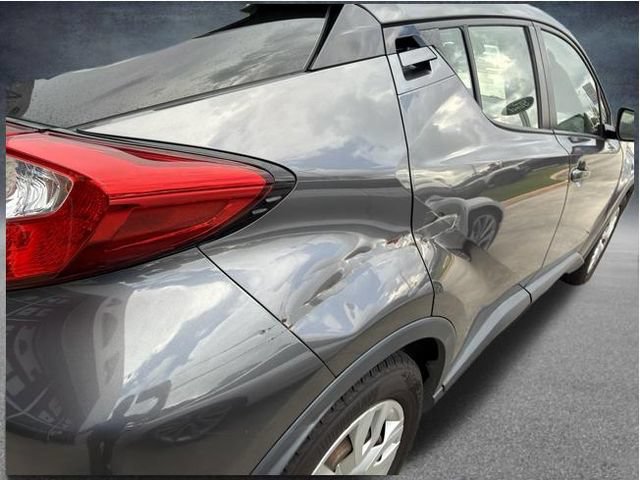 Used 2021 Toyota C-HR LE FWD image 6