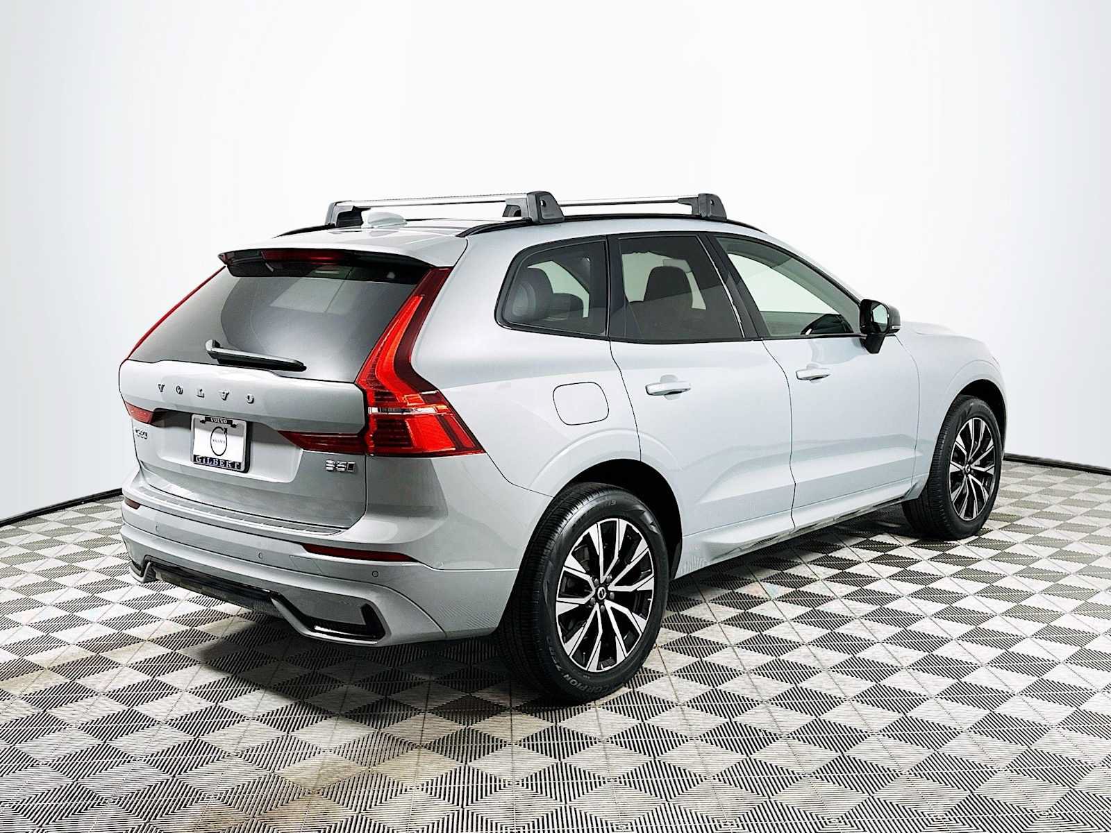 Used 2024 Volvo XC60 B5 Core w/ Climate Package AWD/4WD image 7