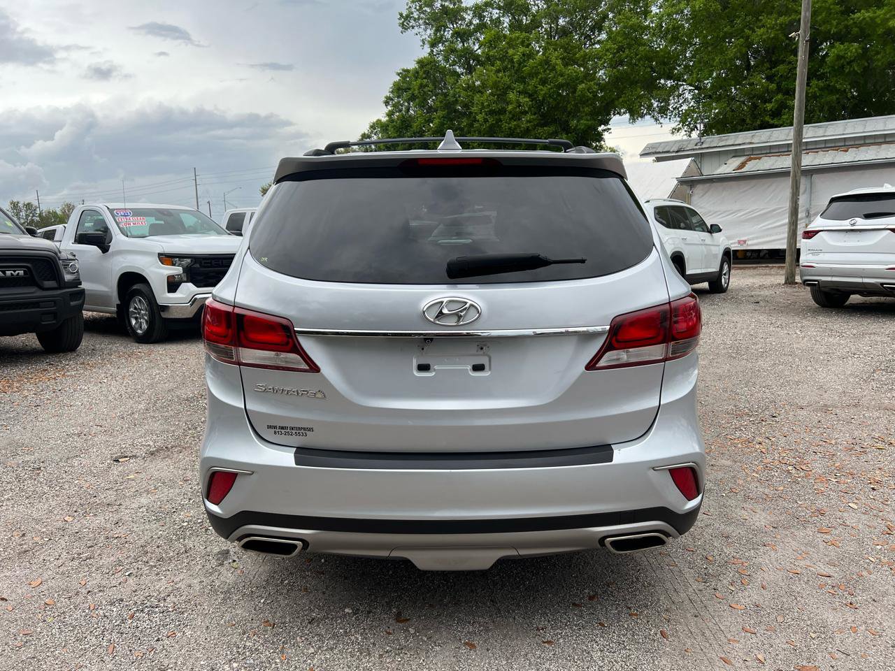 Used 2017 Hyundai Santa Fe SE w/ SE Premium Package 02 FWD image 4