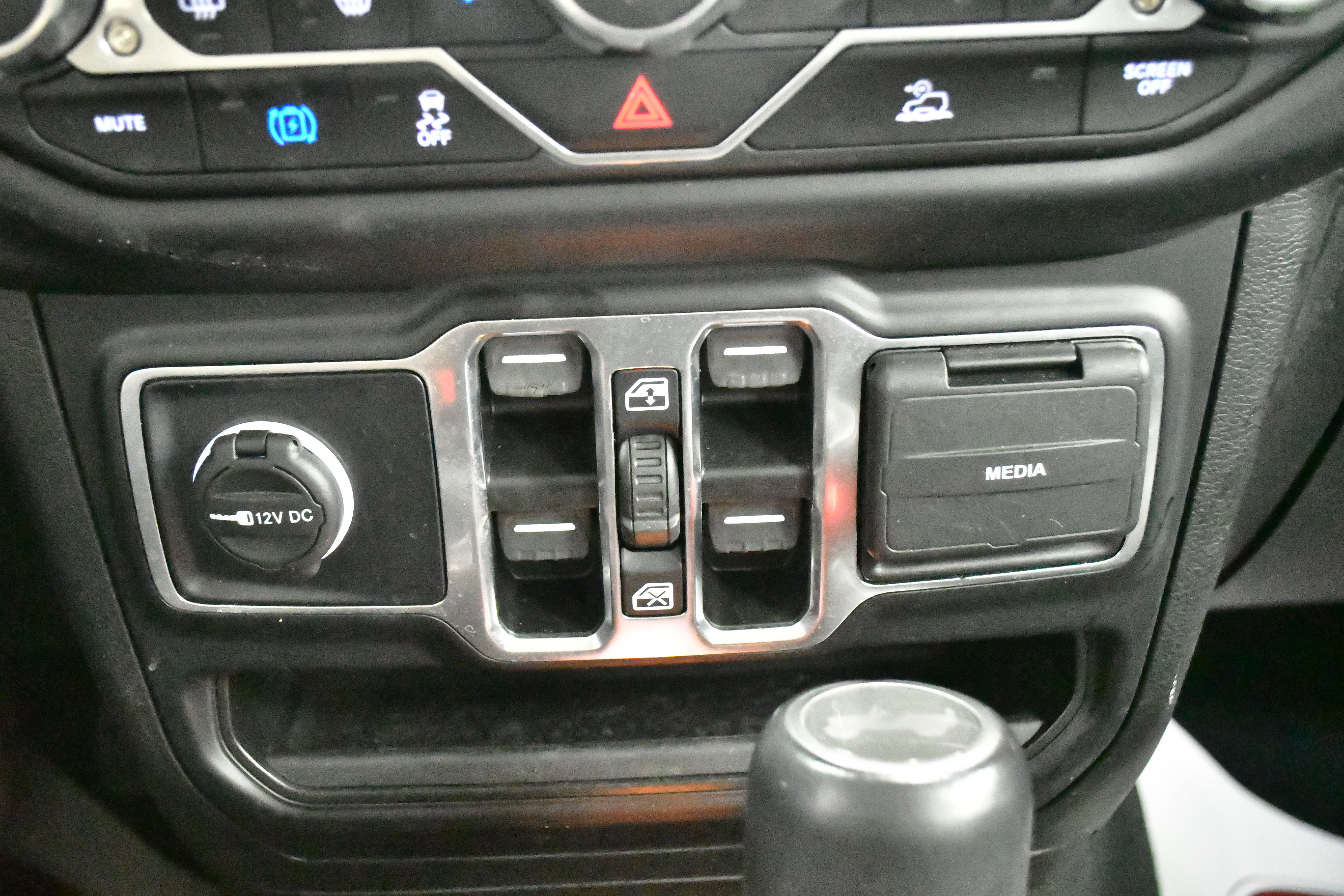 Used 2022 Jeep Wrangler Unlimited Sahara w/ Cold Weather Group image 46