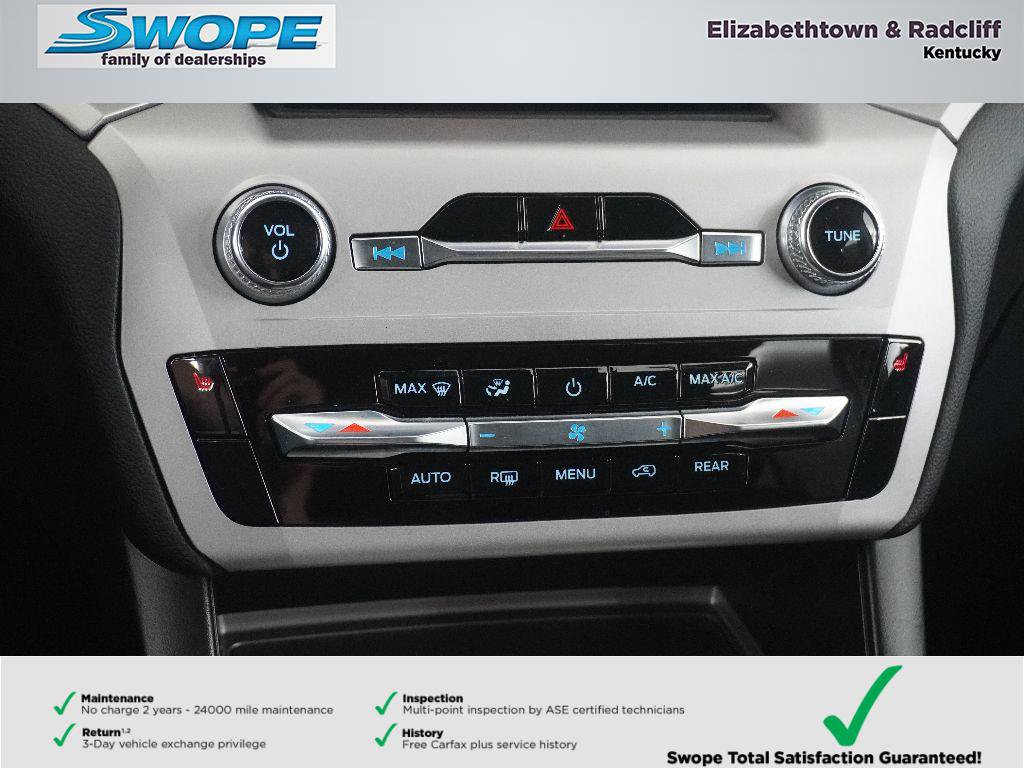 Certified 2024 Ford Explorer XLT w/ Class IV Trailer Tow Package AWD/4WD image 26