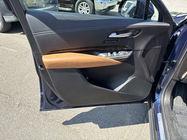 Used 2021 Cadillac XT4 Premium Luxury image 10