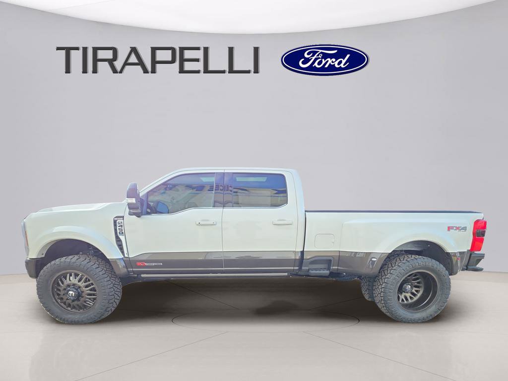 Used 2025 Ford F450 King Ranch w/ FX4 Off-Road Package image 4