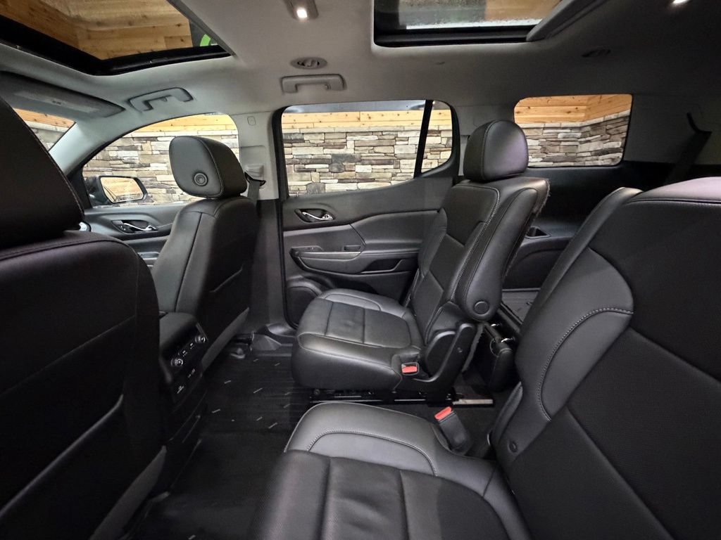 Used 2021 GMC Acadia SLT AWD/4WD image 47