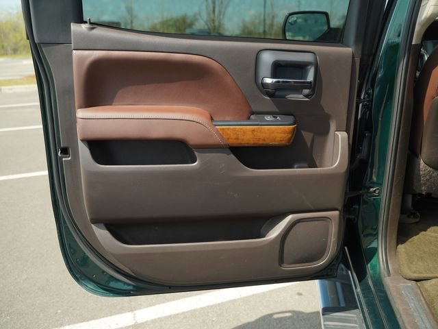 Used 2015 Chevrolet Silverado 1500 High Country w/ High Country Premium Package image 17