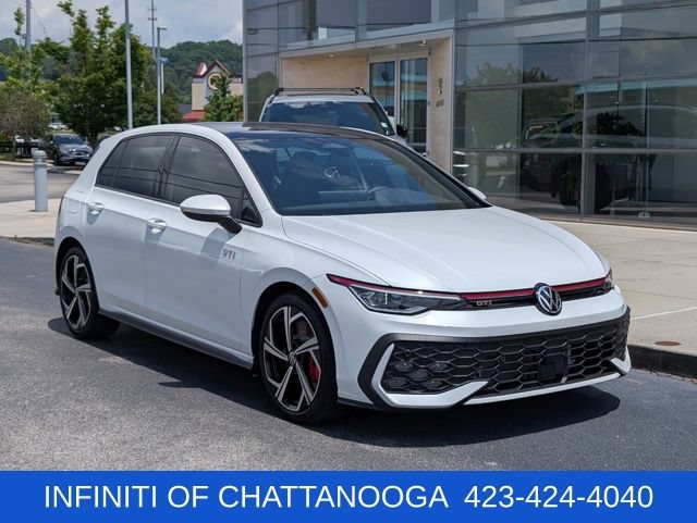 Used 2026 Volkswagen GTI SE FWD image 9
