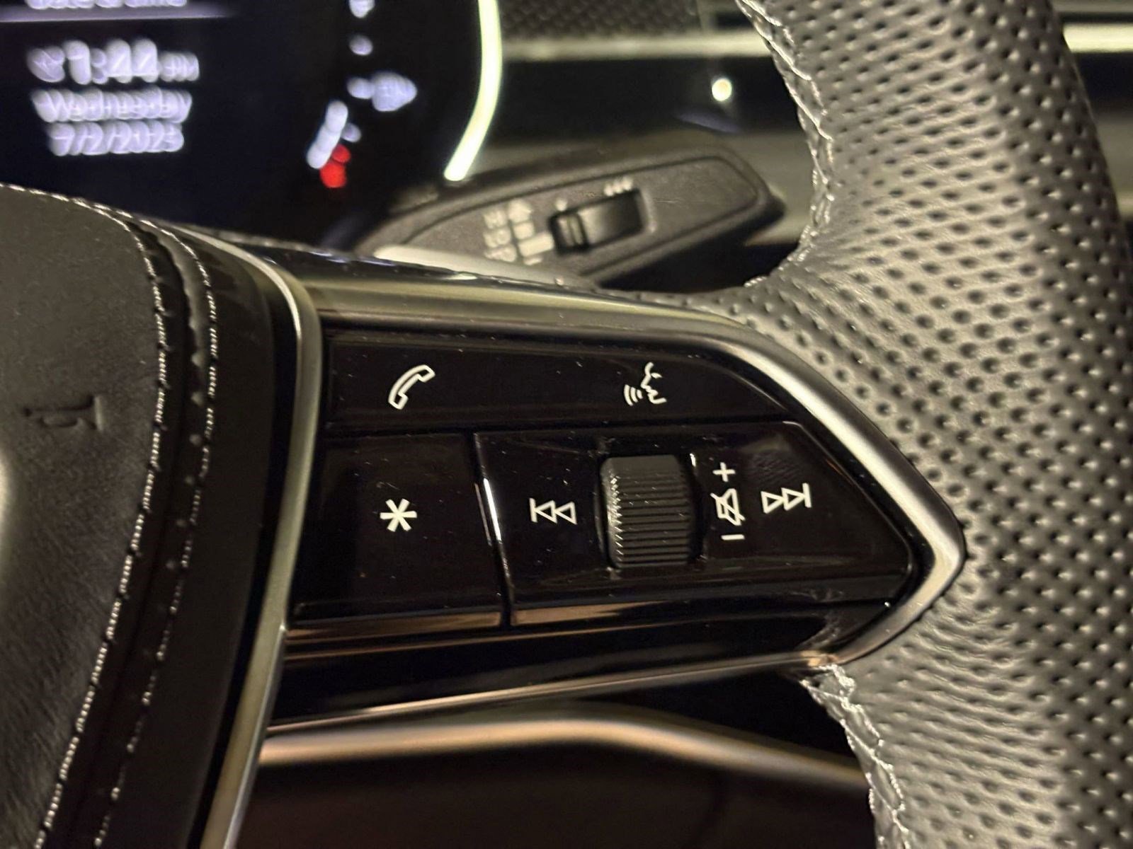 New 2025 Audi S8 image 24