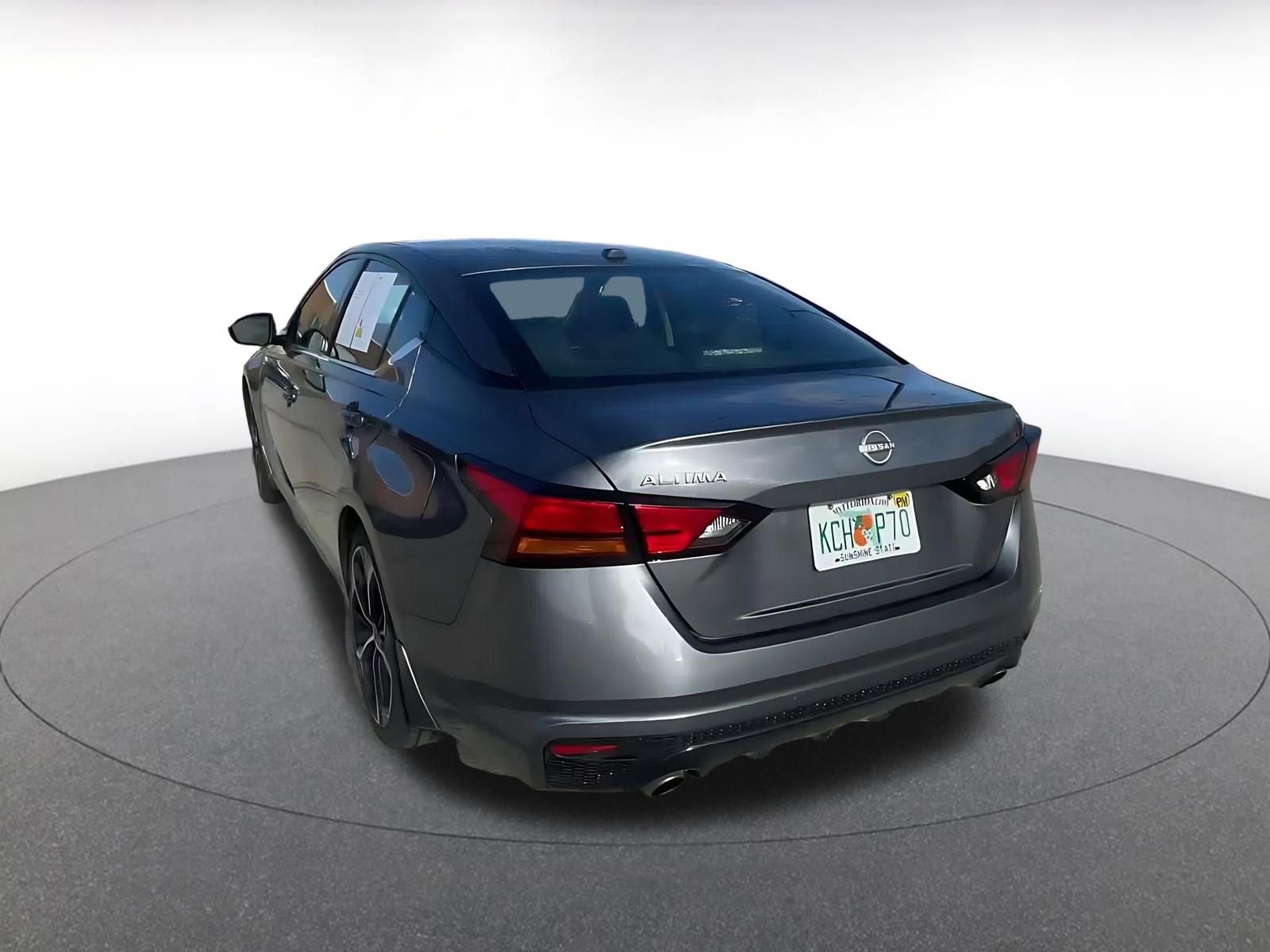 Used 2025 Nissan Altima 2.5 SR image 11