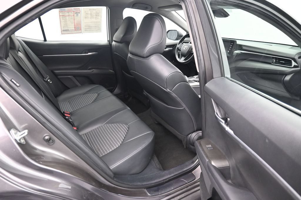 Used 2023 Toyota Camry SE FWD image 12