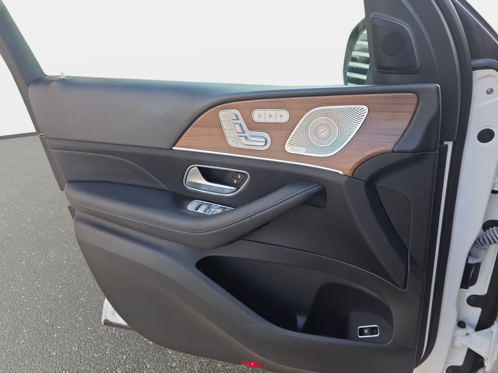 Certified 2024 Mercedes-Benz GLE 350 4MATIC image 26