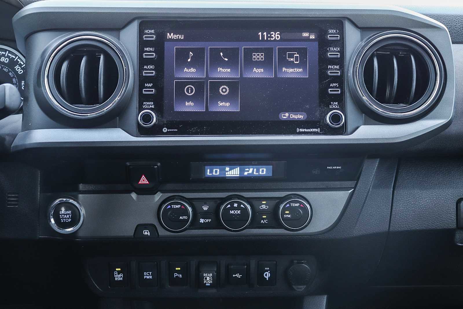 Used 2022 Toyota Tacoma TRD Sport w/ Technology Package image 13