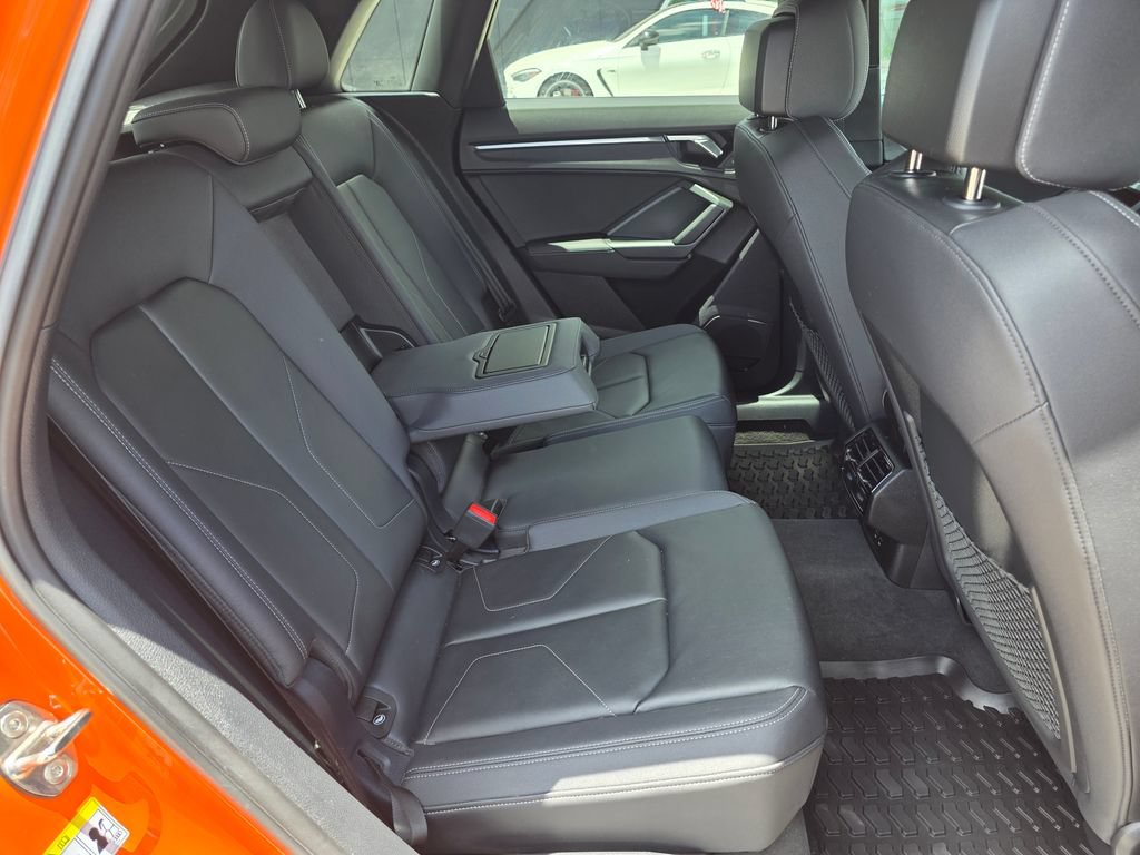 Used 2024 Audi Q3 2.0T Premium Plus w/ Premium Plus Package AWD/4WD image 13