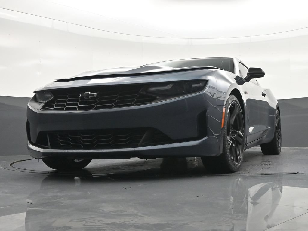 Used 2023 Chevrolet Camaro LT RWD image 30
