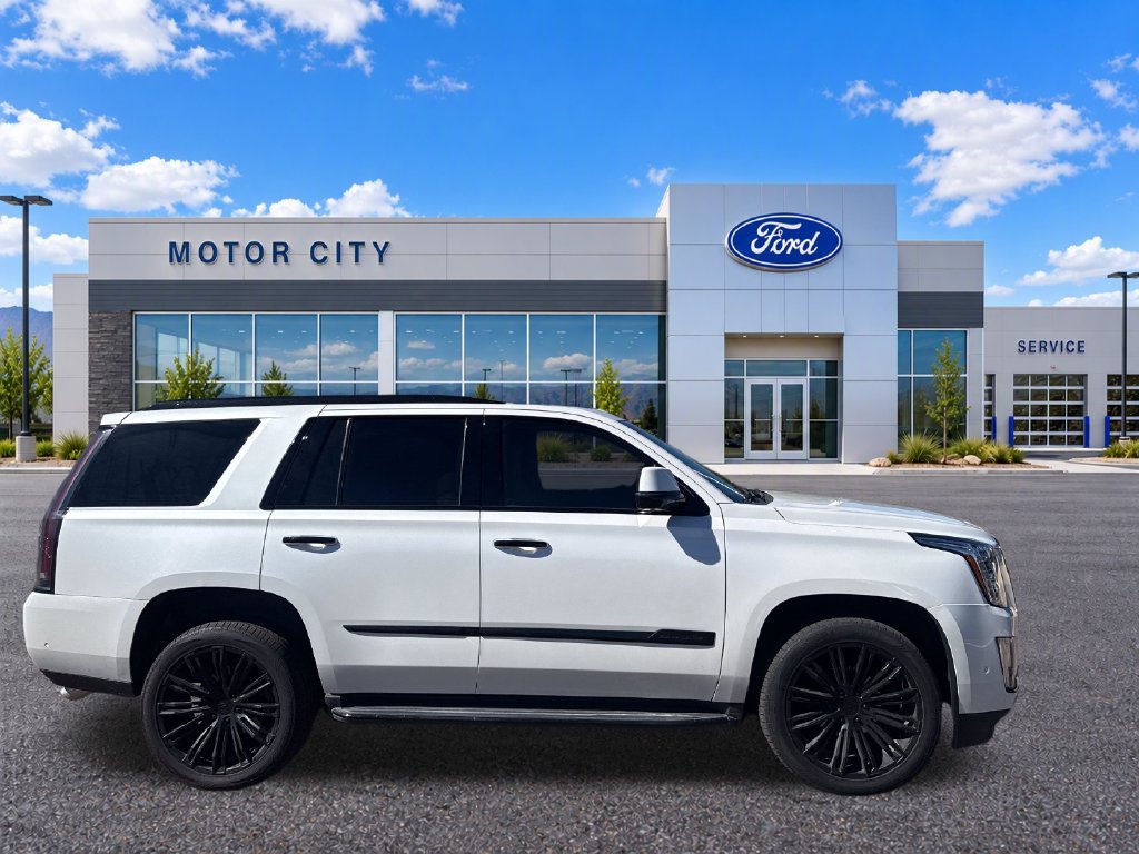 Used 2019 Cadillac Escalade Luxury RWD image 10