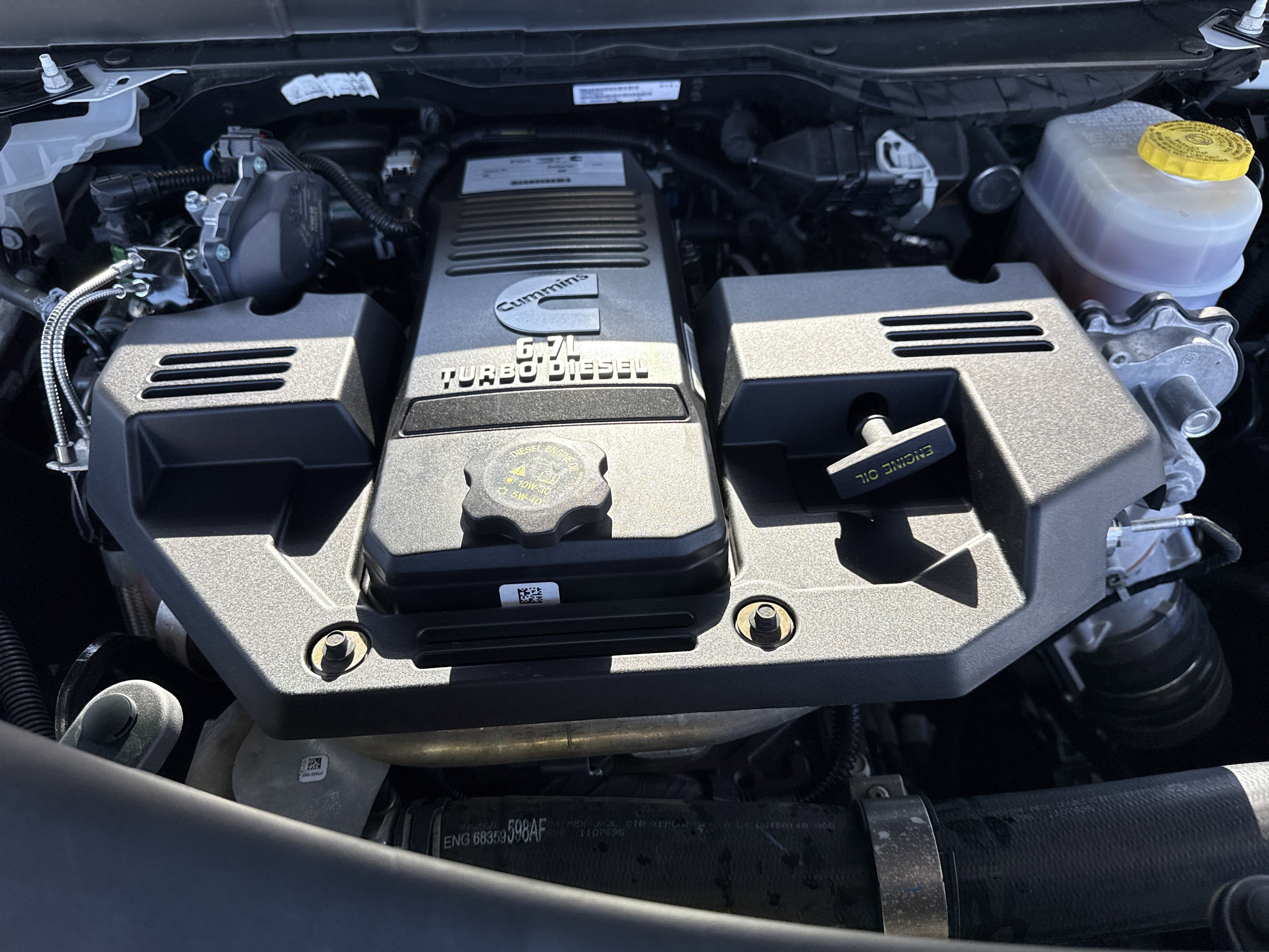 Used 2024 RAM 2500 Laramie w/ Safety Group image 33