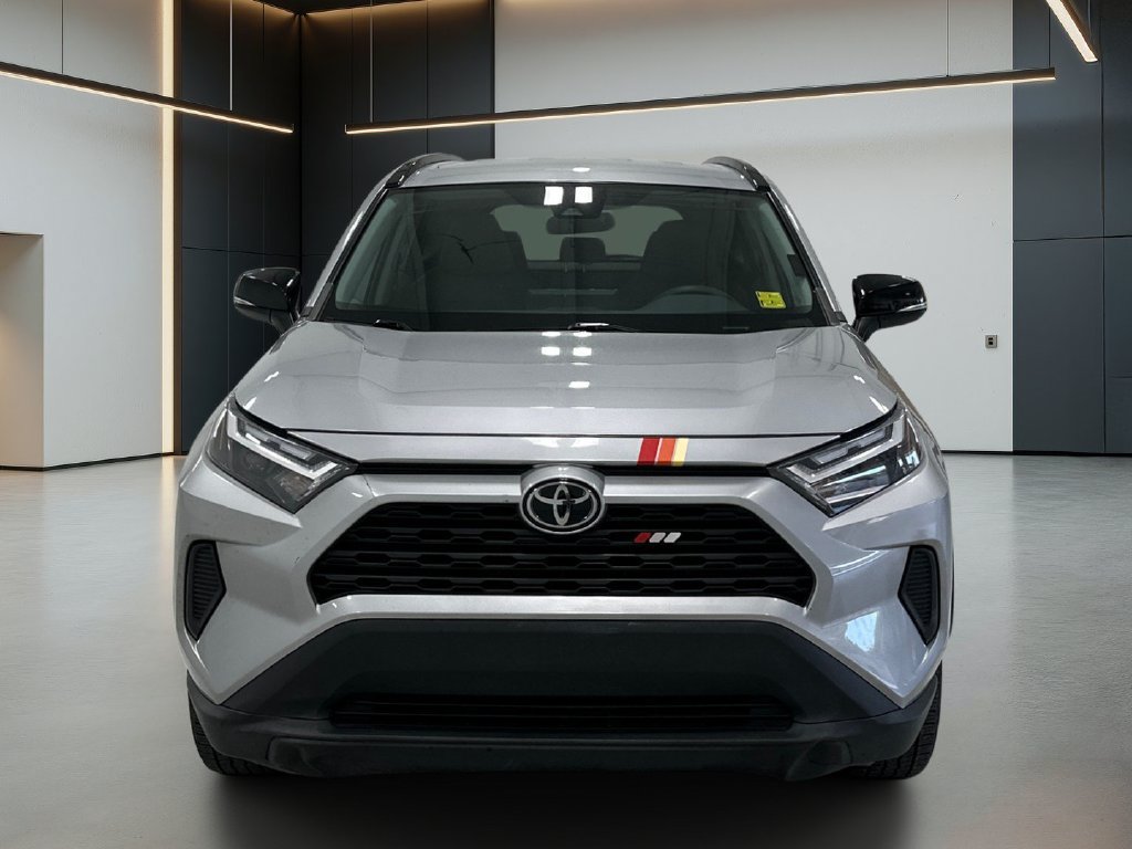 Used 2023 Toyota RAV4 XLE AWD/4WD image 9