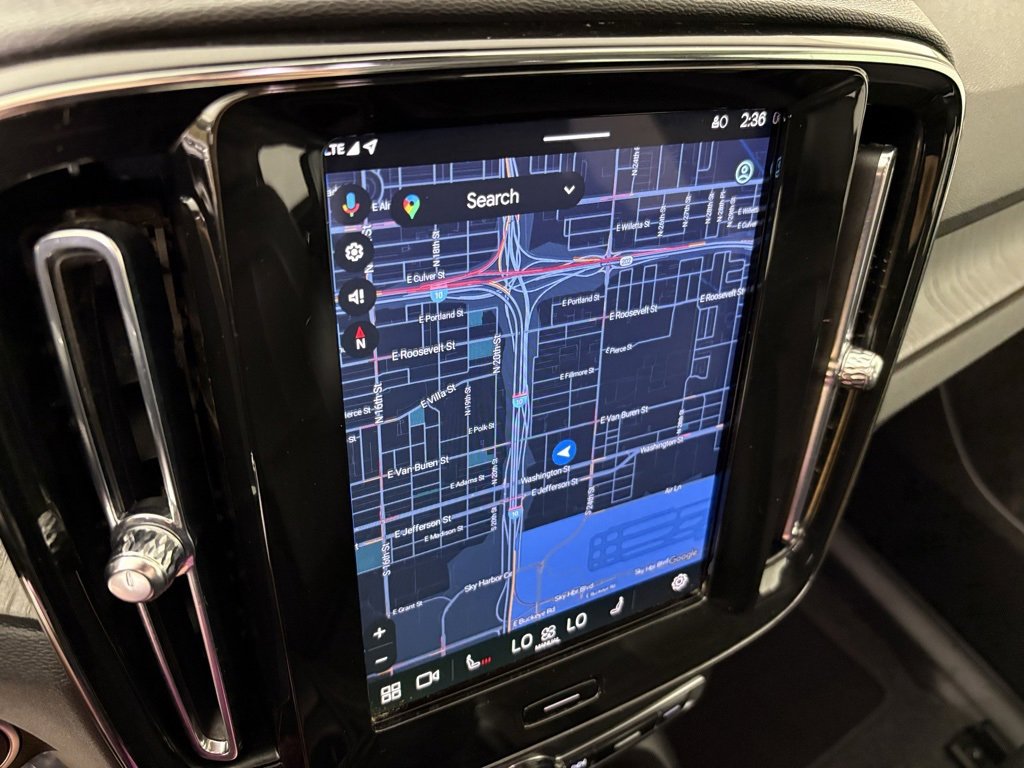 Used 2024 Volvo XC40 B5 Core image 26