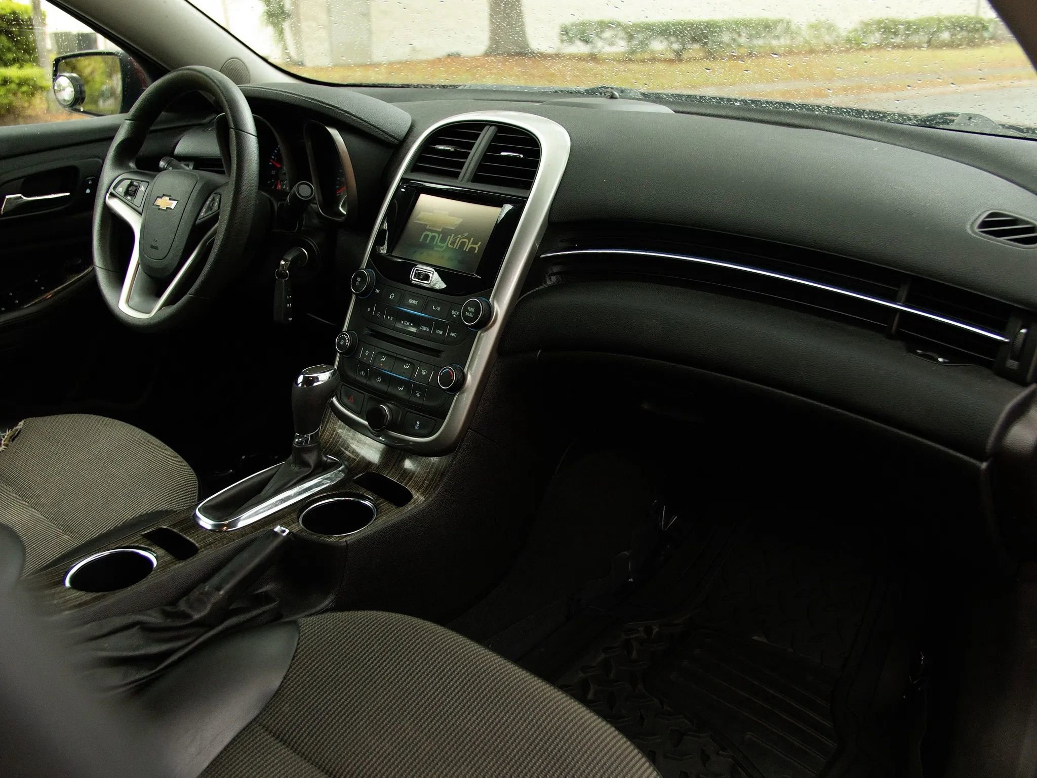 Used 2015 Chevrolet Malibu LT w/ Power Convenience Package FWD image 24