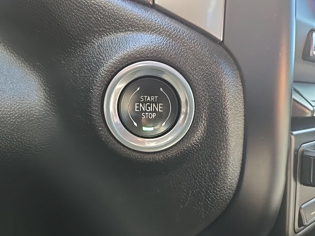 Used 2019 Chevrolet Silverado 1500 LT w/ All-Star Edition AWD/4WD image 23