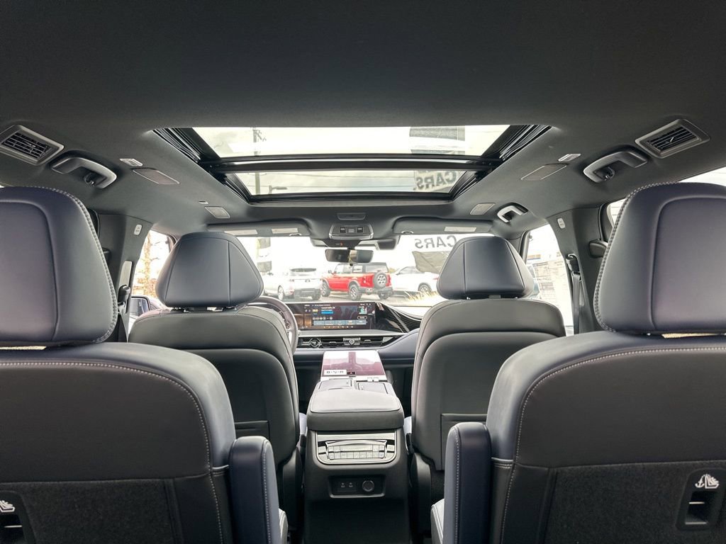 New 2026 INFINITI QX80 4WD image 30