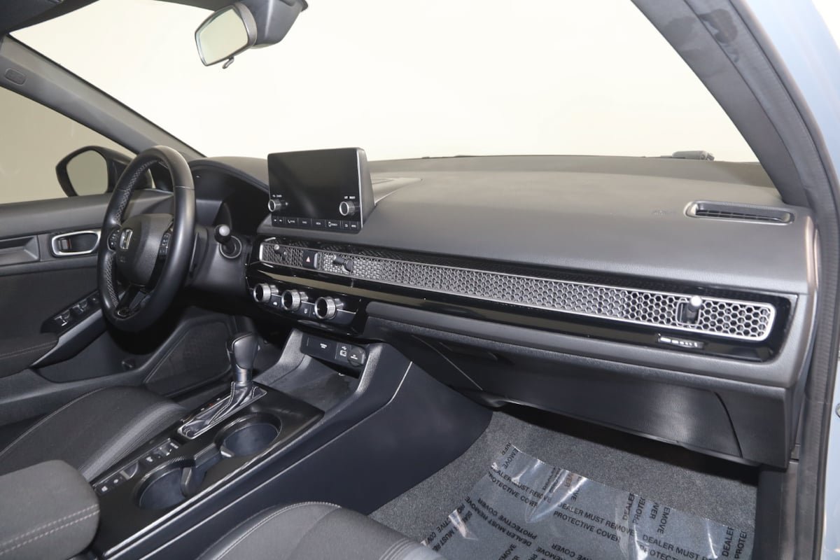 Used 2023 Honda Civic Sport image 32