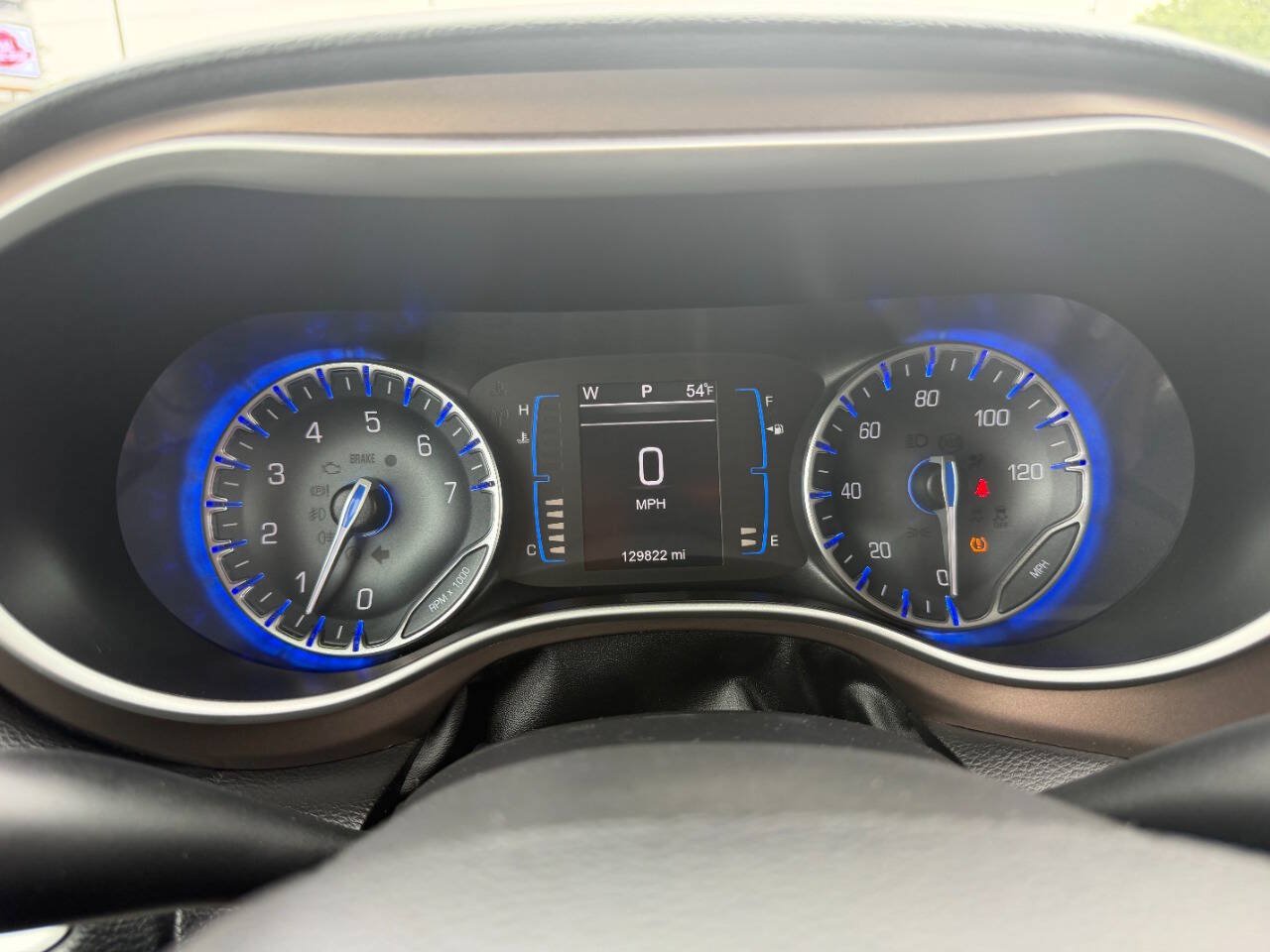 Used 2017 Chrysler Pacifica Touring-L FWD image 23