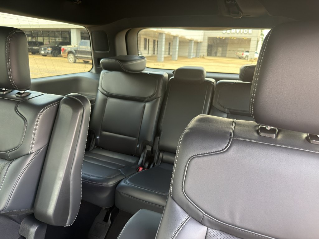 New 2026 Ford Expedition Platinum w/ Stealth Appearance Package AWD/4WD image 23