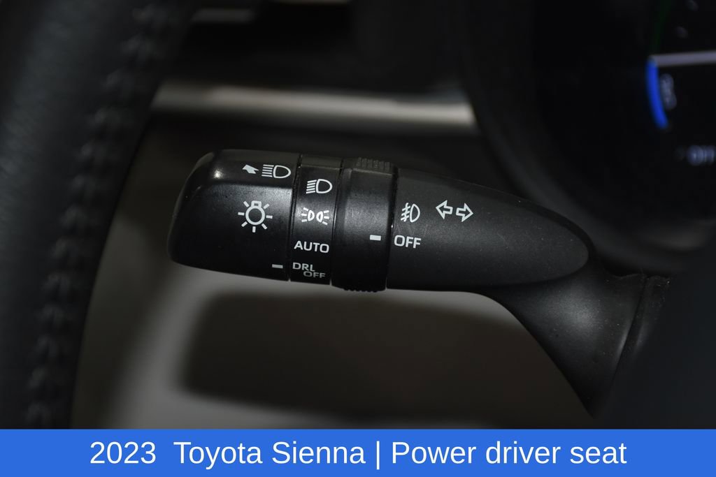 Used 2023 Toyota Sienna XLE image 11