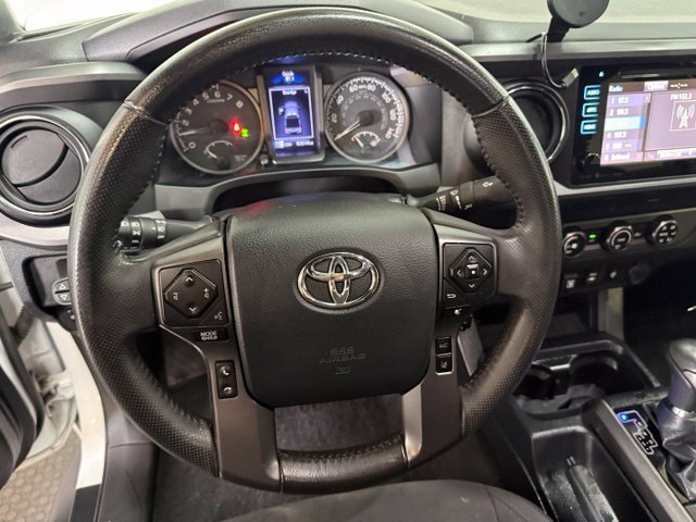 Used 2019 Toyota Tacoma TRD Off-Road AWD/4WD image 21