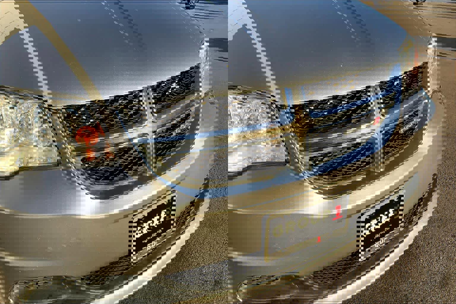 Used 2019 Dodge Grand Caravan SE w/ UConnect Hands-Free Group image 25