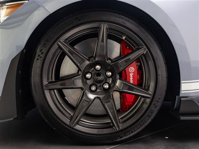 Used 2022 Ford Mustang Shelby GT500 w/ Carbon Fiber Track Pack RWD image 14