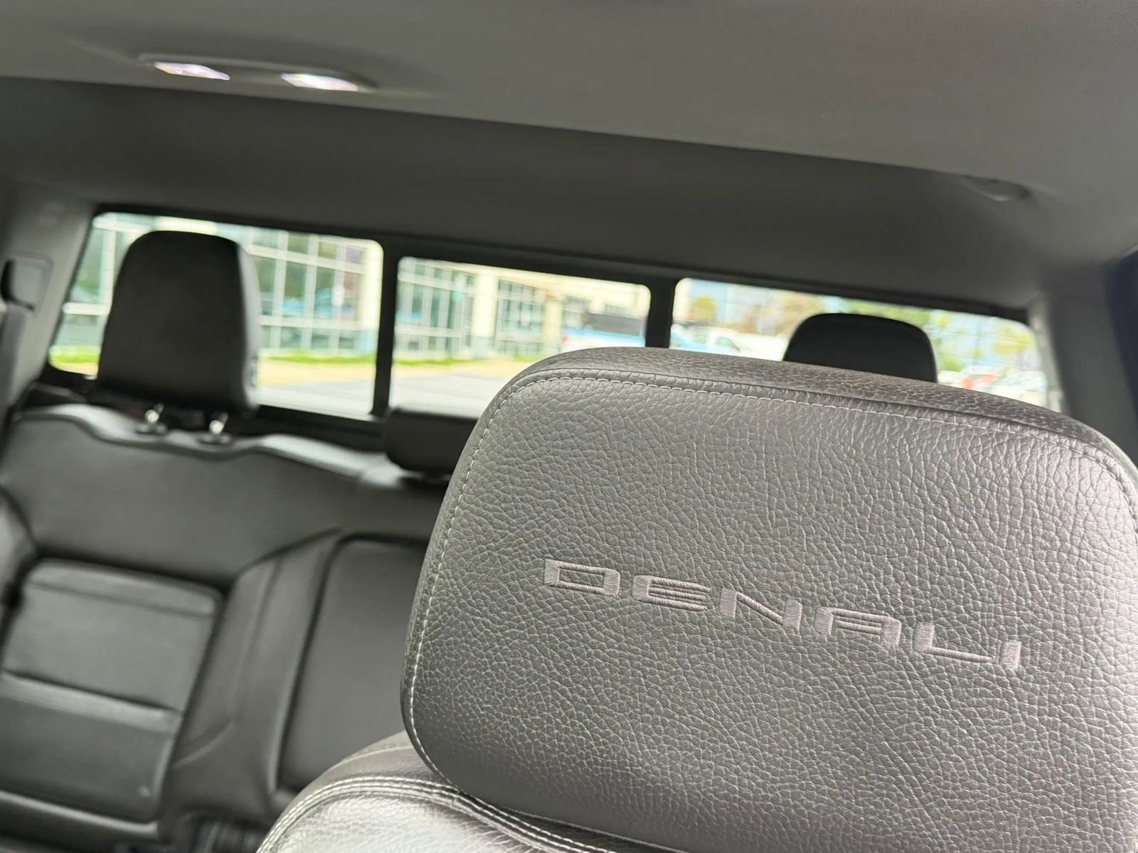 Used 2019 GMC Sierra 1500 Denali w/ Denali Ultimate Package AWD/4WD image 28
