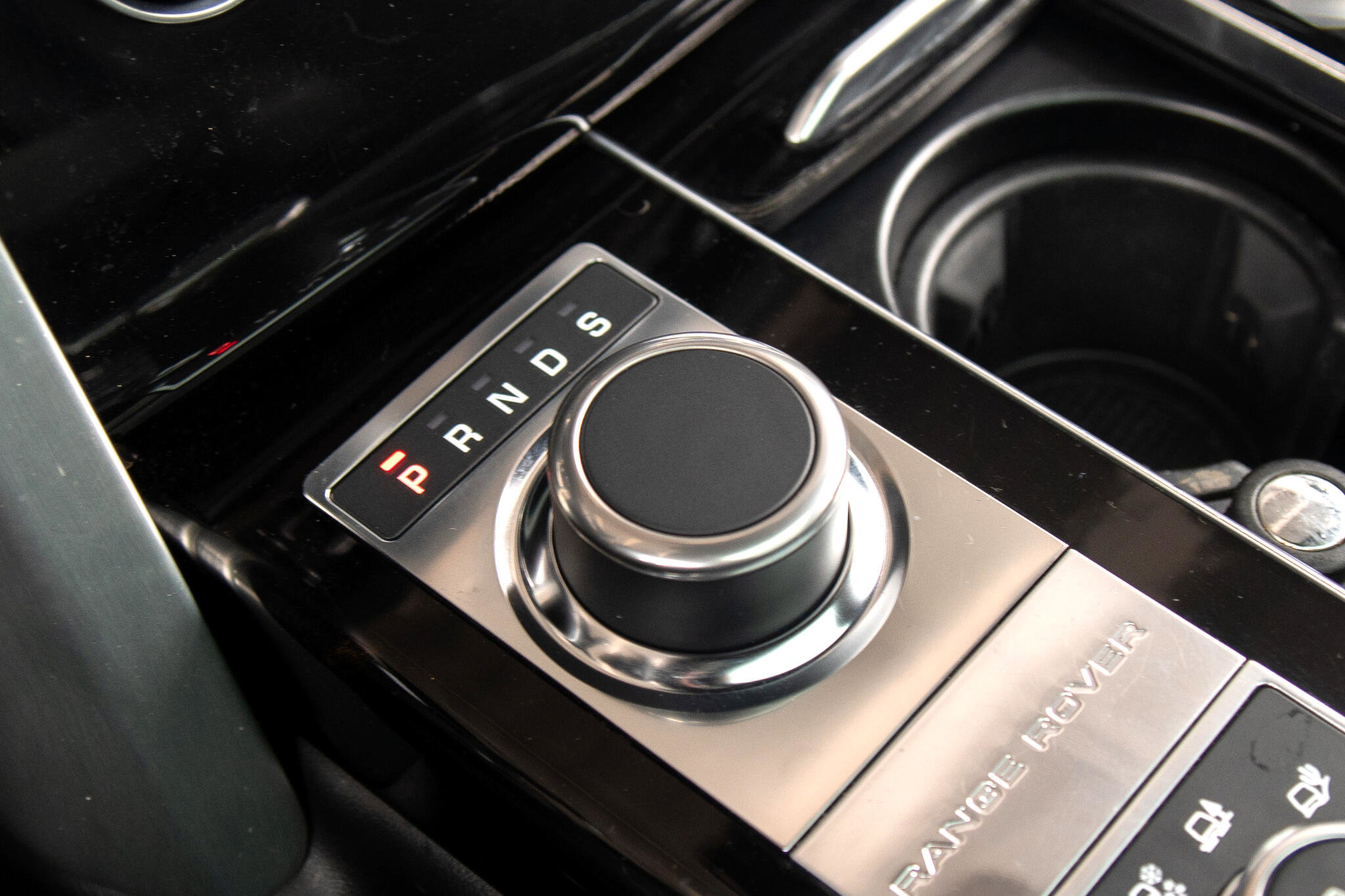 Used 2016 Land Rover Range Rover Long Wheelbase Supercharged image 16