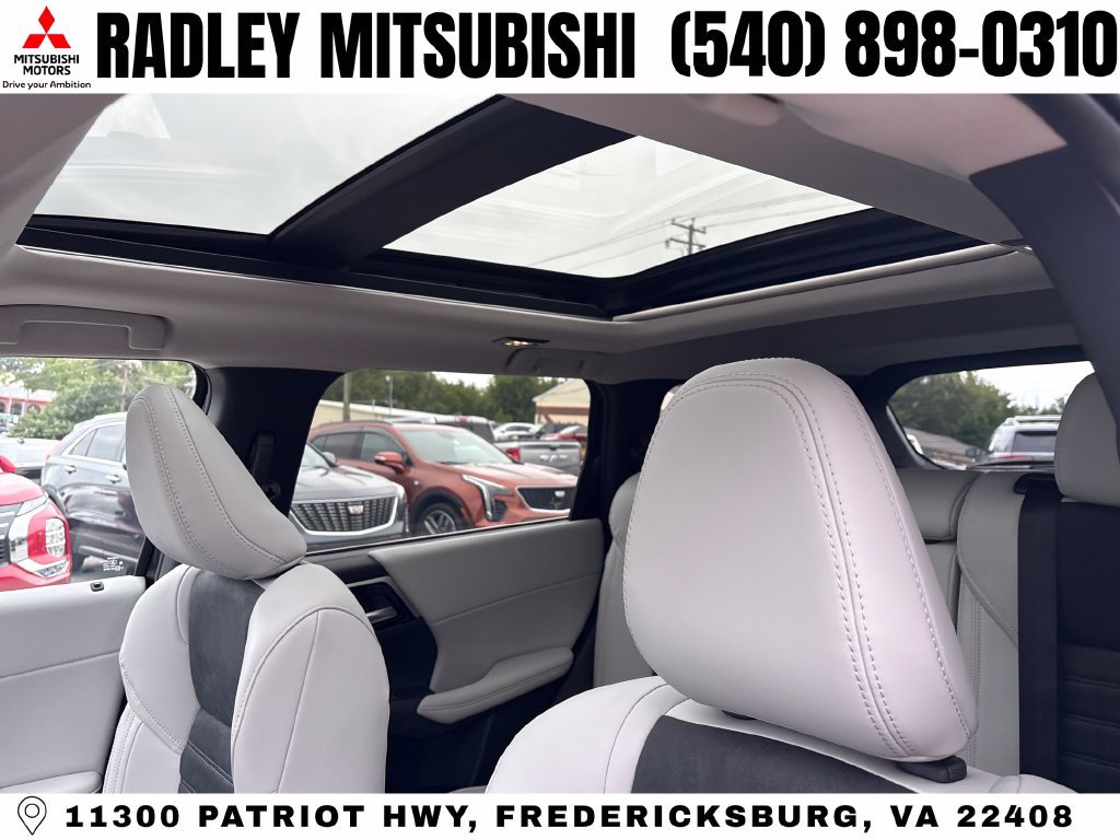 New 2026 Mitsubishi Outlander SE AWD/4WD image 2