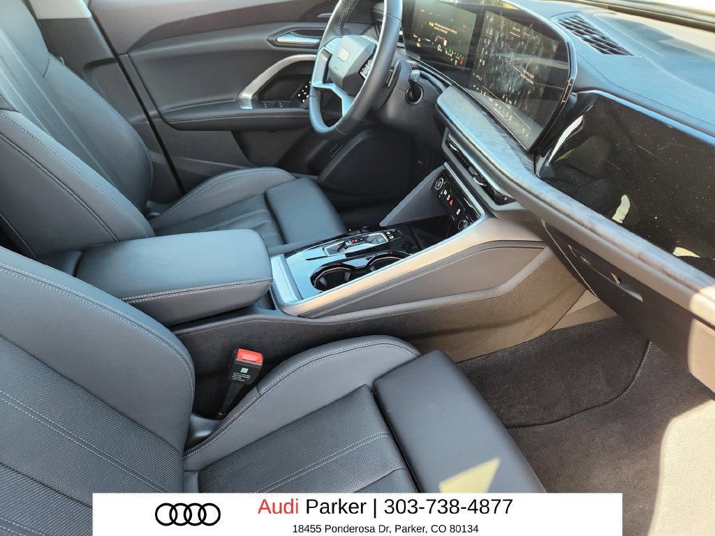 Used 2025 Audi Q5 Premium Plus w/ Premium Plus AWD/4WD image 12