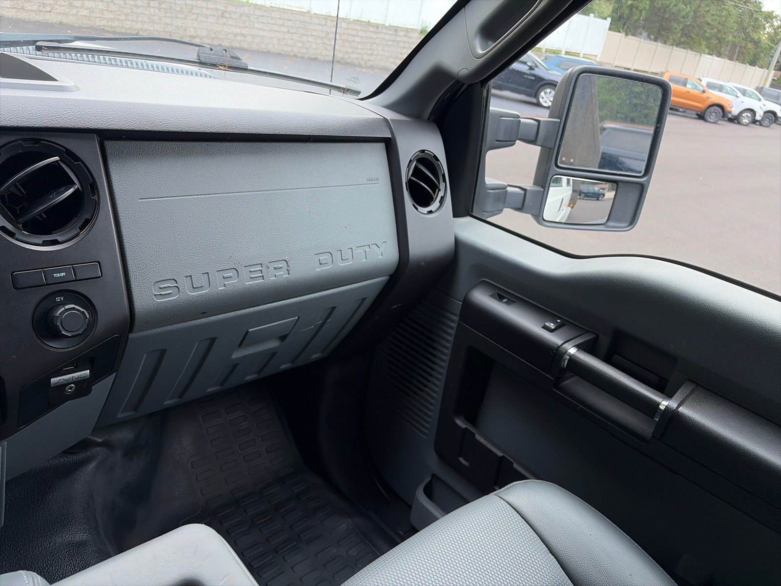 Used 2015 Ford F450 XL w/ Power Equipment Group AWD/4WD image 17
