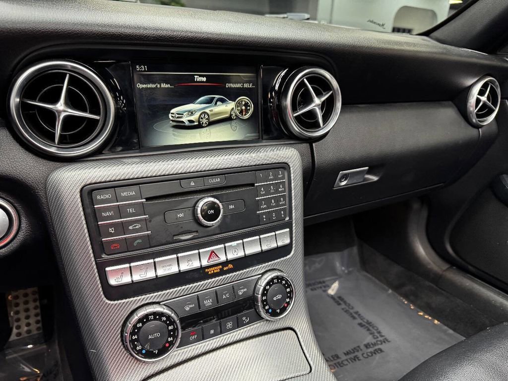 Used 2019 Mercedes-Benz SLC 300 w/ Premium Package image 37