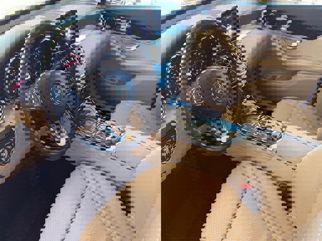 Used 2017 Mercedes-Benz GLC 300 image 9